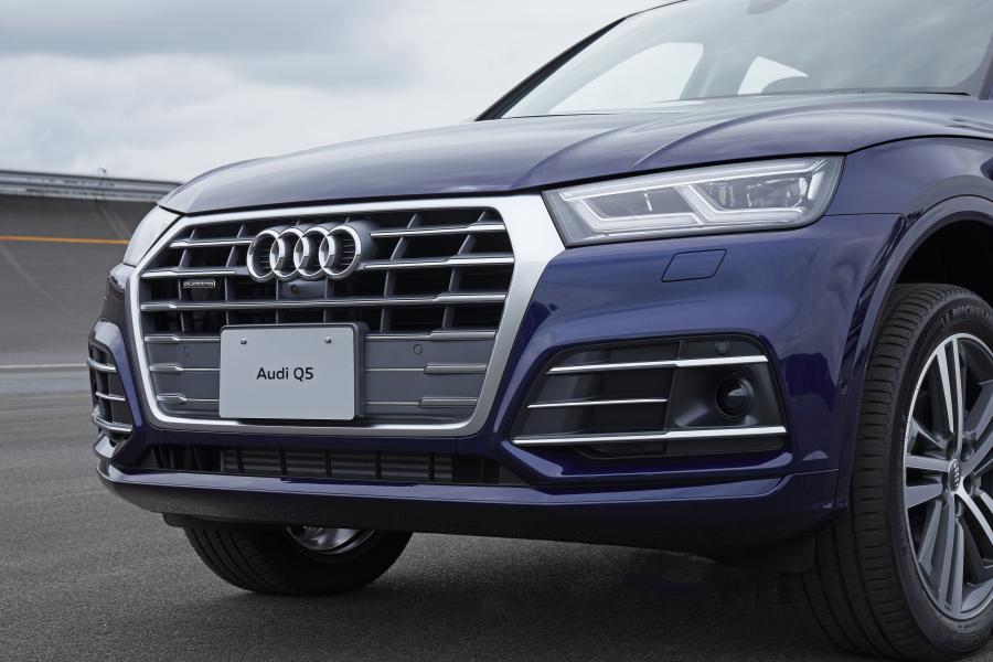 Детали экстерьера Audi Q5 TFSI Quattro S-Line 2017 года  (JP) (фото 7 из 18)